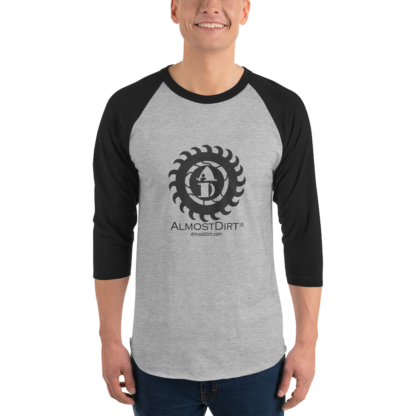 3/4 sleeve raglan shirt